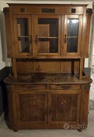 Credenza con vetrina