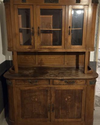 Credenza con vetrina