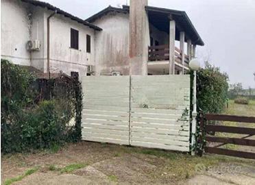 Immobile in asta di 68 m² con 3 locali a Comacchio