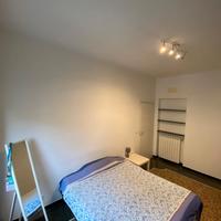 Stanza matrimoniale in appartamento condiviso