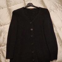 Maglia nera con bottoni