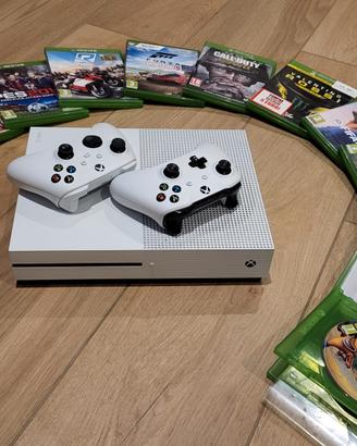 xbox one s + 13 giochi e 2 controller