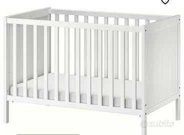 Lettino IKEA con materasso e spondina Sundvik