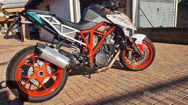 ktm 1290  del 2019  