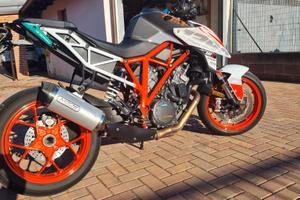 ktm 1290  del 2019  