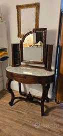 Antica Toeletta con Specchiera e Piano in Marmo -