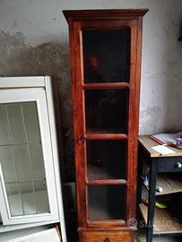 Vetrina in legno arte povera
