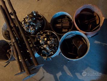 Giunti, basette, spinotti per tubi innocenti