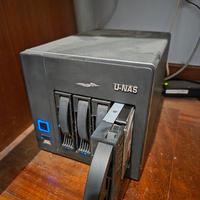 NAS 4-bay Intel J1900