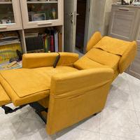 Poltrona  medicale con pediera diverse posizioni