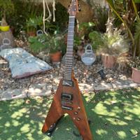 Ken Lawrence flyng V replica chitarra elettrica