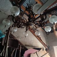 lampadari con draghi e sfere 