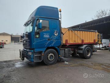 Macchina operatrice 440e47