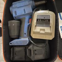 RIVETTATRICE A BATTERIA  BRALO