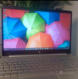 Notebook HP Intel Core i5 di 10th Generazione Disp