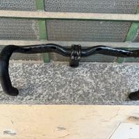 Manubrio bici da corsa in fibra di carbonio