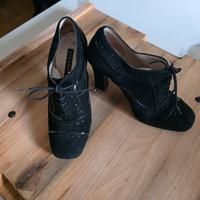 Scarpa nera stringata Albano