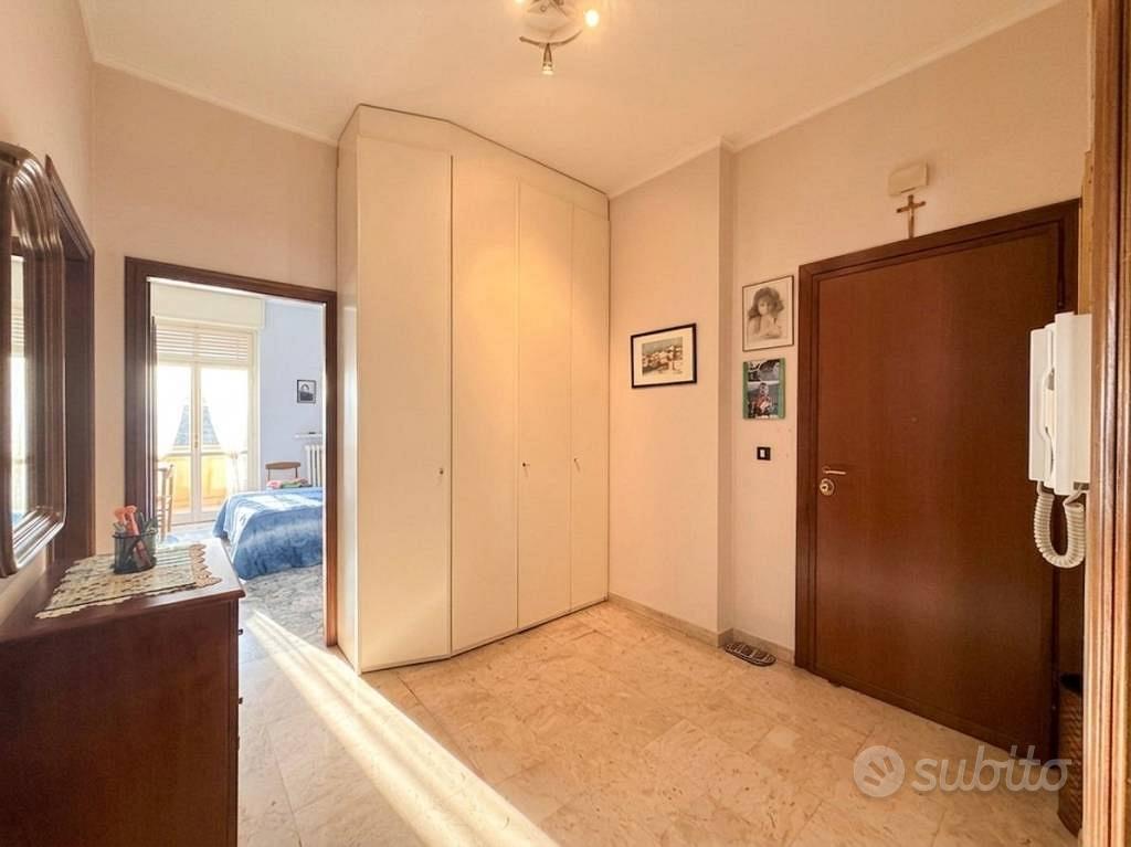 Apartment in Torino, Lingotto, Circoscrizione 8 - Altro