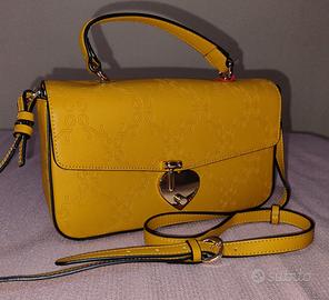 borsa Roberta di Camerino con etichetta 