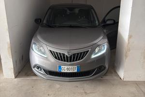 di lancia Ypsilon 