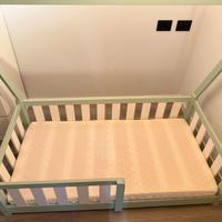 Lettino montessori per bambini