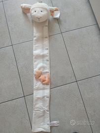 Metro misura altezza parete per bambini