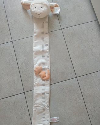 Metro misura altezza parete per bambini