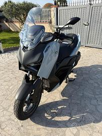 Xmax 300 tech max plus