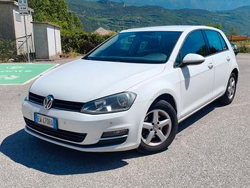 Golf 7 serie 1.6 TDI  90CV  ( neopatentato)