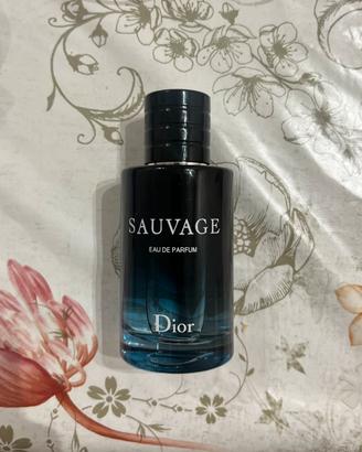 Dior  Savage EAU DE PARFUM