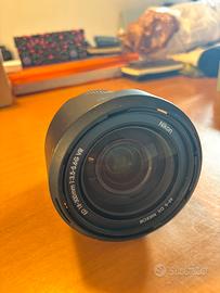 Nikon obiettivo 18-300 mm f/3.5-5.6G