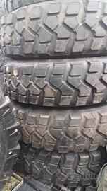 Gomme 335 / 80 R 20 PIRELLI PS22 ( 12.5 R 20 ) 99%