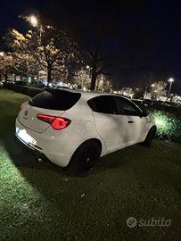Alfa Romeo Giulietta 1.6 JTDm 105 CV