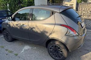 Lancia Y eco chic gold benzina metano 04/2019
