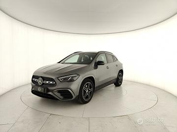 MERCEDES-BENZ GLA 180 d