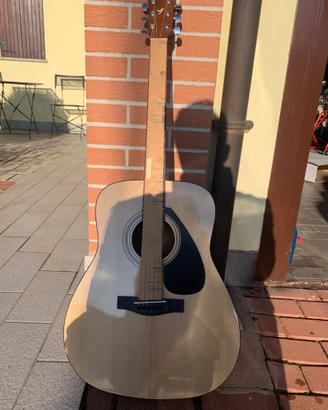 Chitarra Elettroacustica