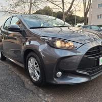 Toyota Yaris 1.5 Hybrid 5 porte Business