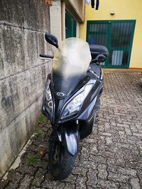Kymco downtown 300i del 2011