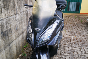 Kymco downtown 300i del 2011