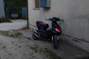 Aprilia sr r 50