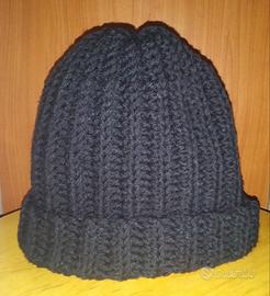 Cappello fatto a mano 