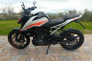 Ktm duke 390