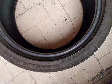 Gomme auto