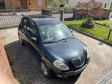 Lancia Ypsilon 2003 usata