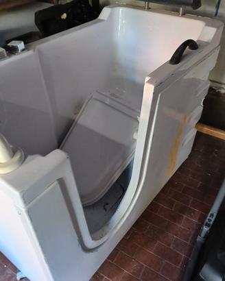 Vasca da bagno con mobilità  ridotta