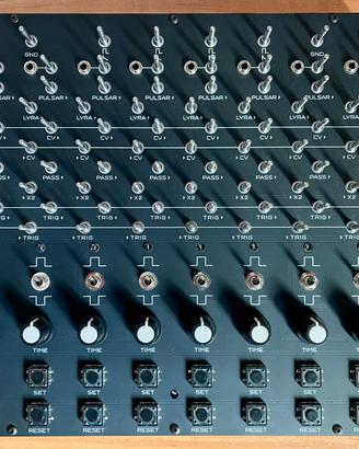 SOMA Ornament-8 – Sequencer analogico