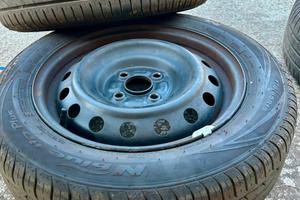Kit 4 Cerchi in Ferro 15” ET45 + 2 gomme 175/65/15