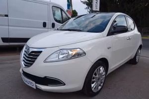 Lancia Ypsilon 1.2 69 CV 5p Platinum TETTO APRIBIL