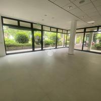 NEGOZIO A REGGIO NELL'EMILIA