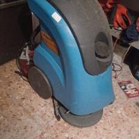 Lavasciuga grande (macchinario pesante)